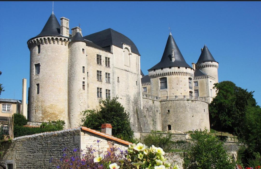 Bed and Breakfast La Tuilerie Verteuil-sur-Charente Exterior foto